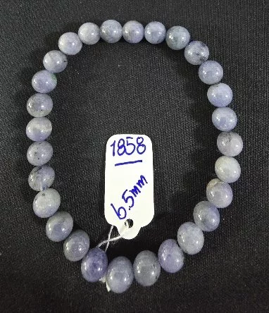 Tanzanite (แทนซาไนต์)