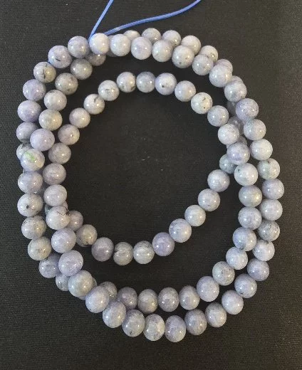 Tanzanite (แทนซาไนต์)