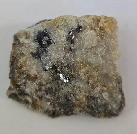 Pyrite (ไพไรต์)