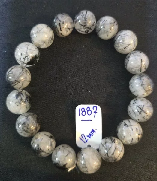 Black Rutilated Quartz (ควอตซ์ไหมสีดำ)