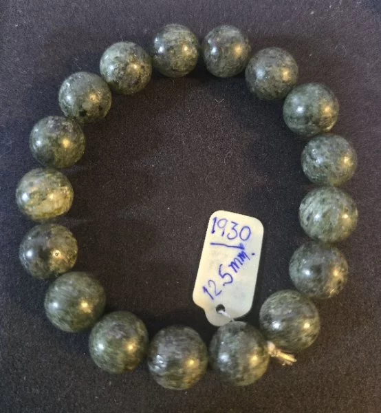 Green Mica (ไมก้าเขียว)