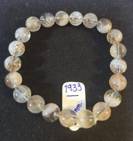 Golden Rutilated Quartz (ไหมเศรษฐี)