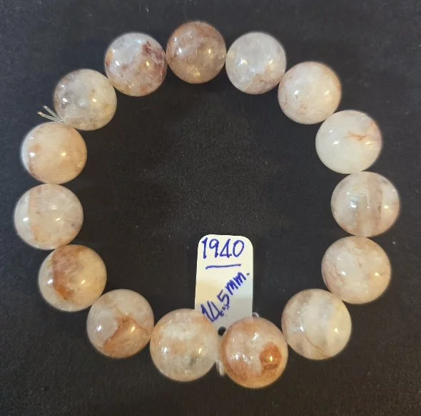 Hematoid Quartz (เฮมาทอยด์ ควอตซ์)