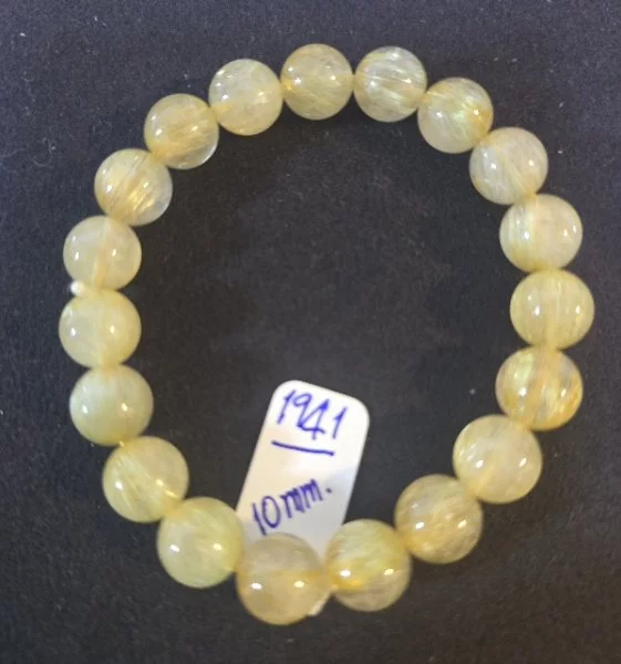 Golden Rutilated Quartz (ไหมเศรษฐี)