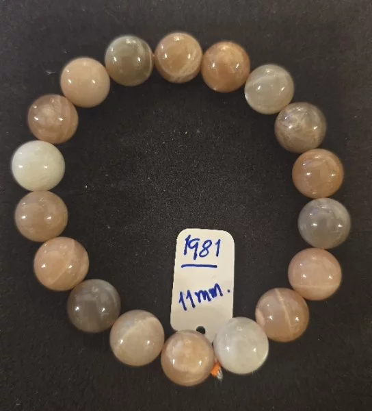 Multi Moonstone (มัลติ มูนสโตน)