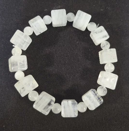 Himalayan Quartz (หิมาลัย ควอตซ์)
