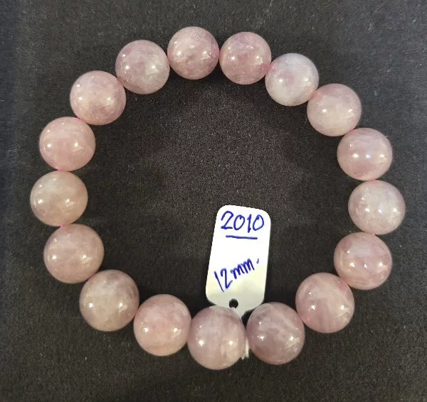 Madagascar Rose Quartz (มาดากัสการ์ โรส ควอตซ์)