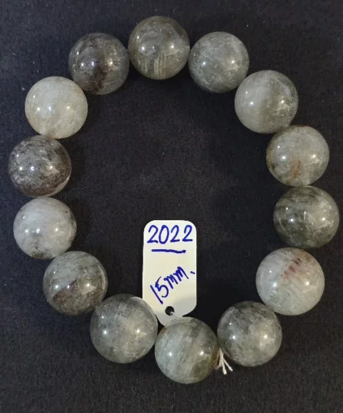 Silver Needle Quartz (ไหมพิรุณ)