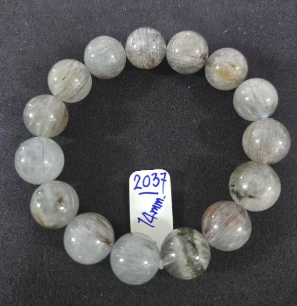 Silver Needle Quartz (ไหมพิรุณ)
