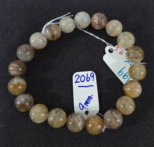 Phan Chan Quartz (แก้วโป่งข่ามพันชั้น)