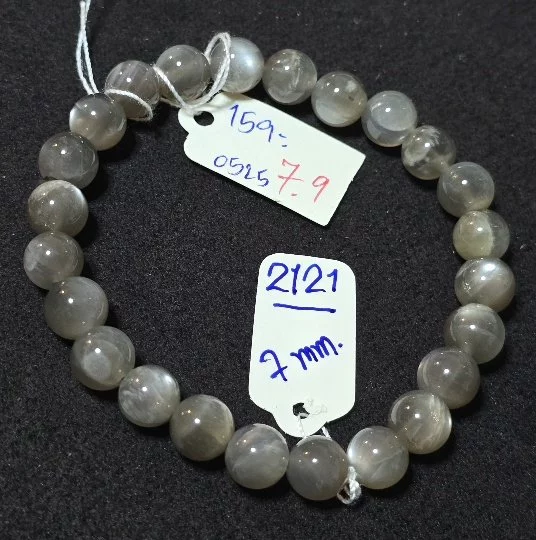 Gray Moonstone (เกรย์ มูนสโตน)