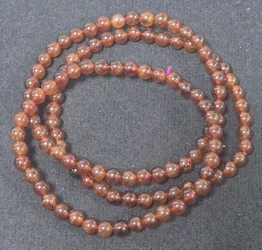 Orange Grossular Garnet (ส้ม กรอสซูลาร์ การ์เนต)