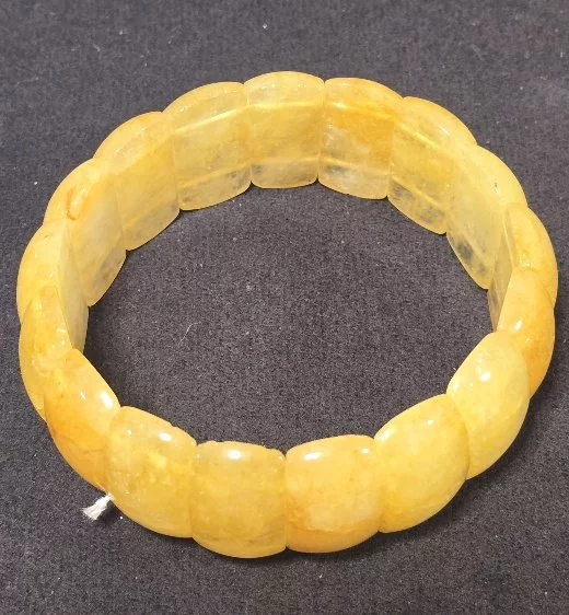 Honey Jade (หยกน้ำผึ้ง)