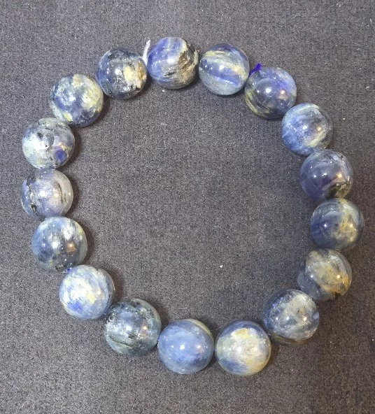 Blue Kyanite (บลู ไคยาไนต์)