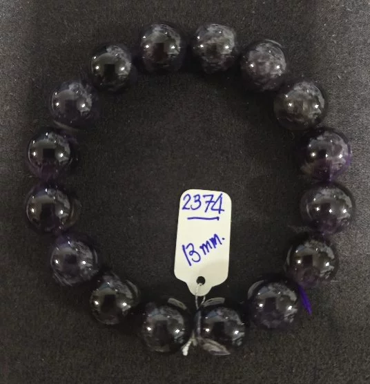 Black Amethyst (แบล็ก อาเมทิสต์)
