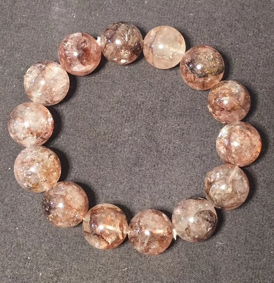 Hematoid Quartz (เฮมาทอยด์ ควอตซ์)