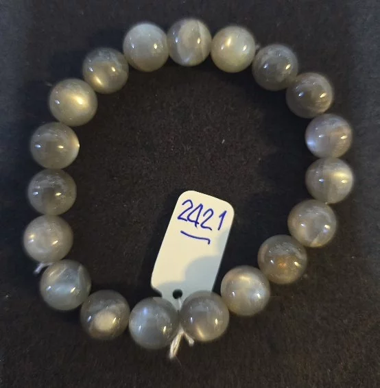 Gray Moonstone (เกรย์ มูนสโตน)