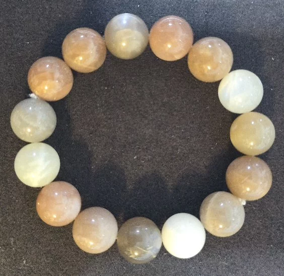 Multi Moonstone (มัลติ มูนสโตน)