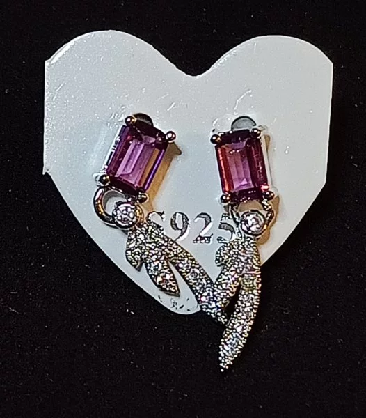Jewelry  (เครื่องประดับ)