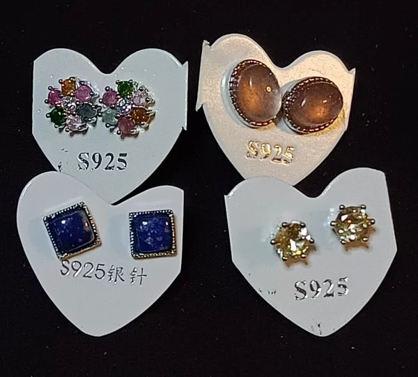 Jewelry  (เครื่องประดับ)