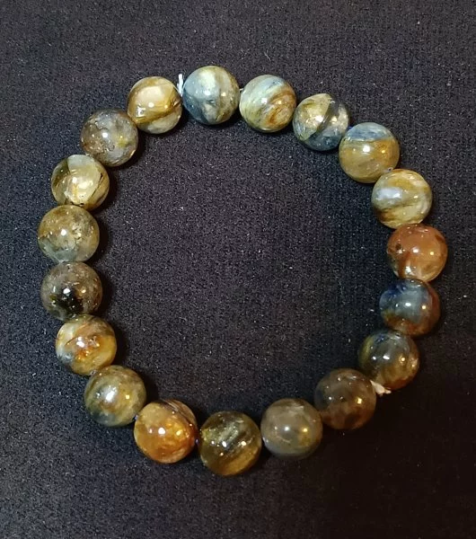 Golden Kyanite (โกลเด้น ไคยาไนท์)
