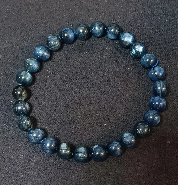Blue Kyanite (บลู ไคยาไนต์)