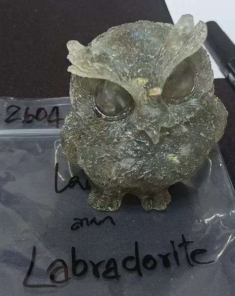 Labradorite (ลาบราดอไรต์)