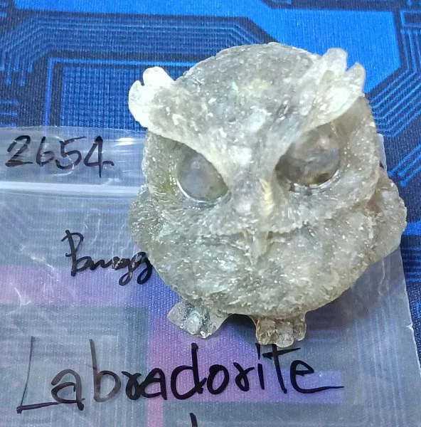 Labradorite (ลาบราดอไรต์)