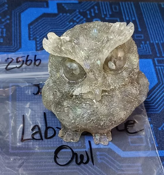 Labradorite (ลาบราดอไรต์)