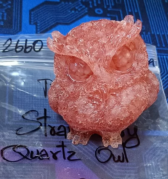 Strawberry Quartz (สตรอเบอร์รี่ ควอตซ์)