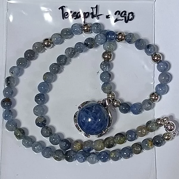 Kyanite (ไคยาไนท์)