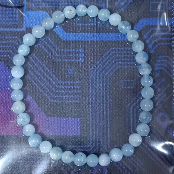 Aquamarine (อะความารีน)