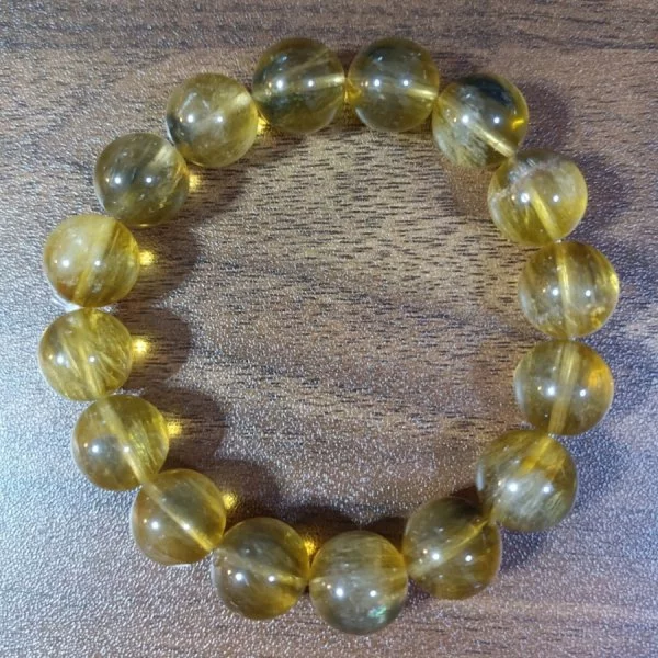 Yellow Fluorite (เยลโลว์ ฟลูออไรต์)
