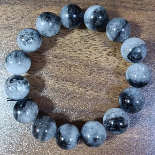 Black Rutilated Quartz (ควอตซ์ไหมสีดำ)