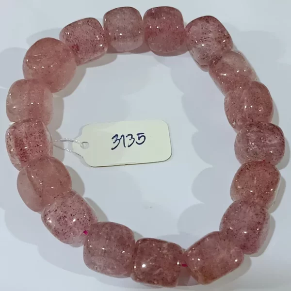 Strawberry Quartz (สตรอเบอร์รี่ ควอตซ์)