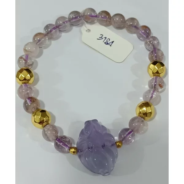 Jom-Nang Quartz (แก้วจอมนาง)